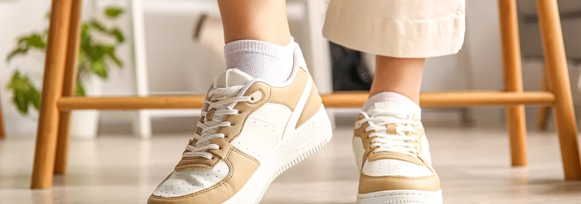 sneakers casual