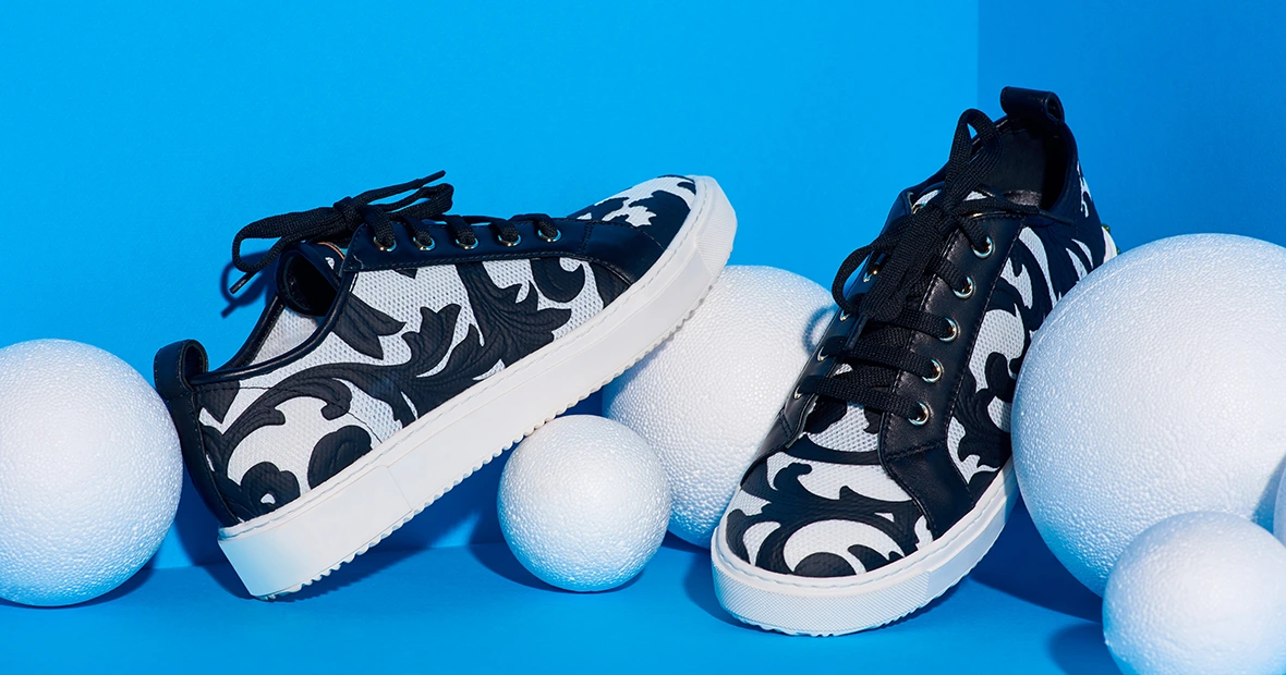 sneakers motif