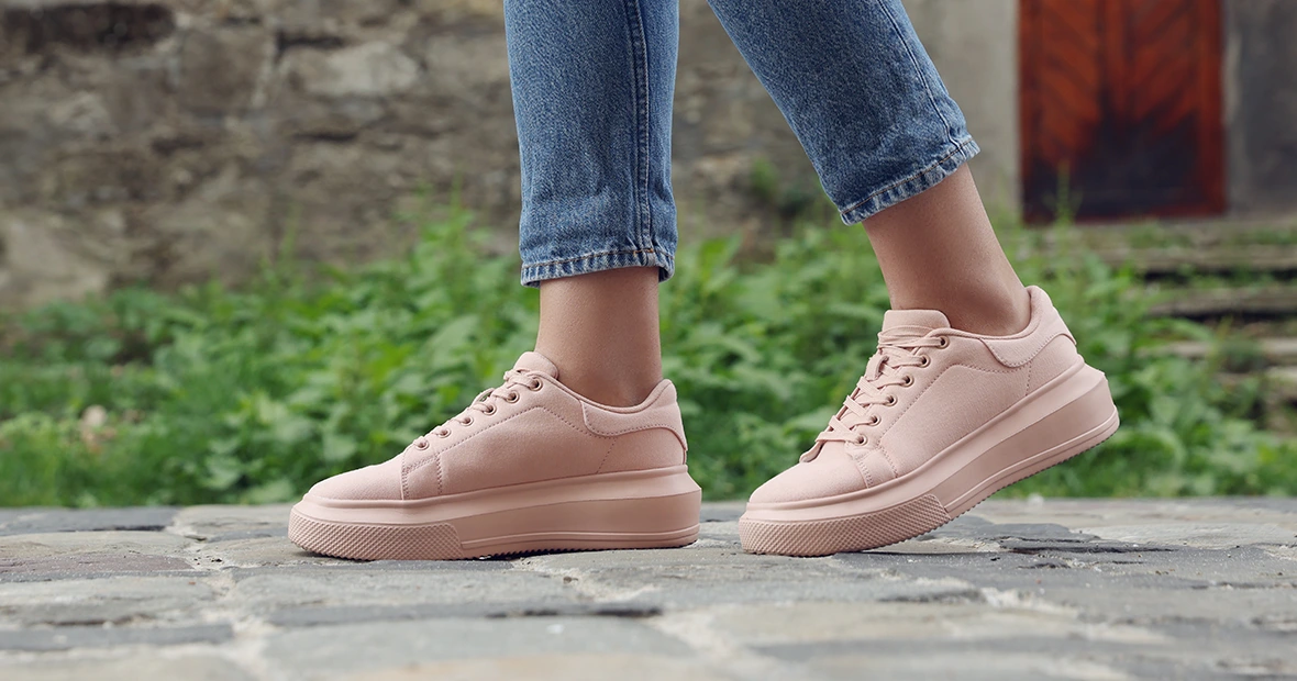 sneakers pour femmes cette saison